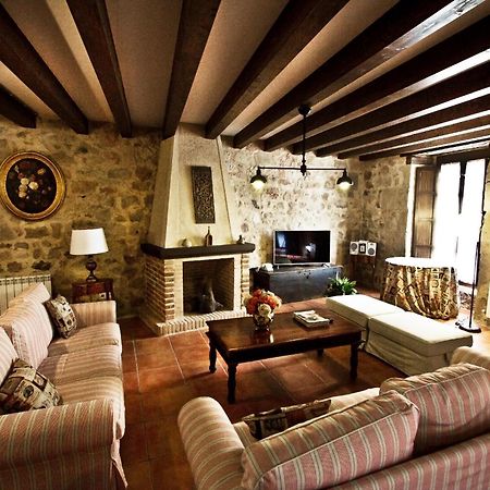 Posada Real Del Buen Camino Villanueva de Campean 외부 사진