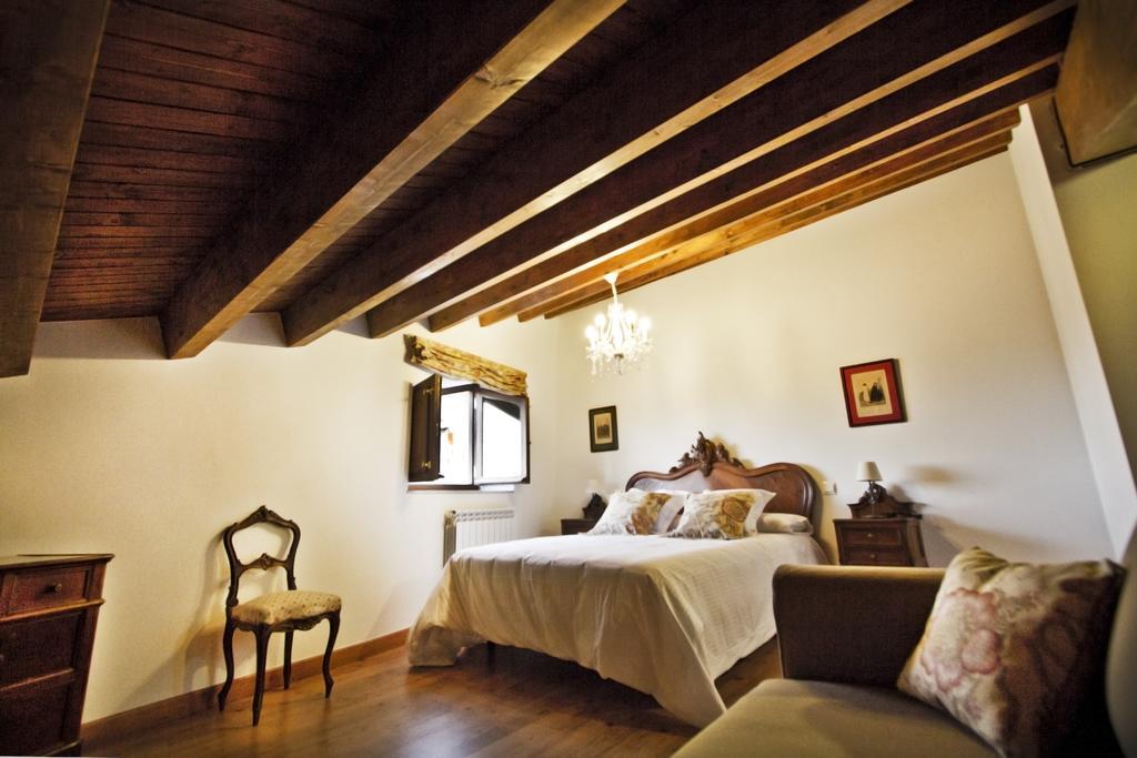 Posada Real Del Buen Camino Villanueva de Campean 객실 사진